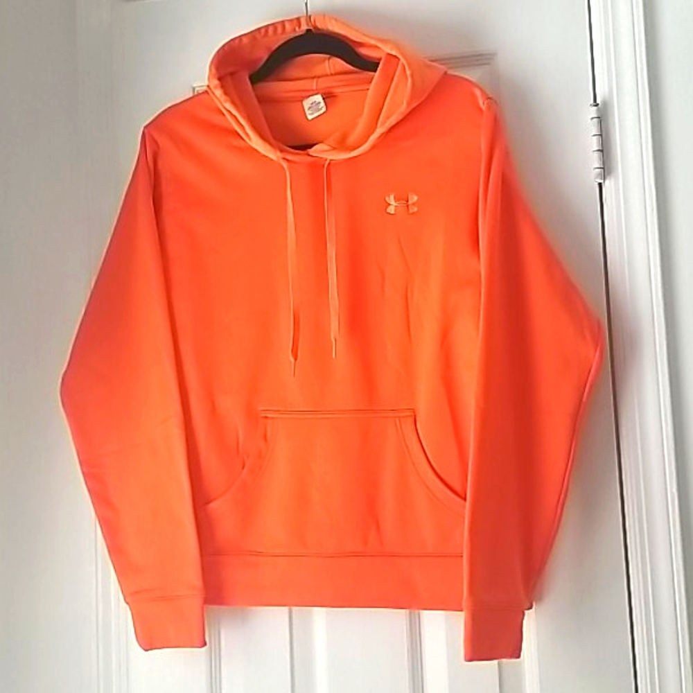 PRICE DROP🟥 UNDER ARMOUR HOODIE